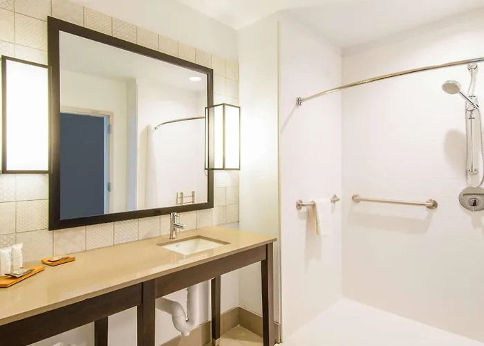 Country & By Radisson, Downtown, Az Hotel 5*