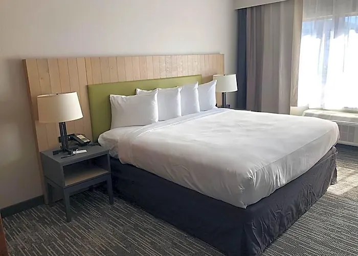 Country & By Radisson, Downtown, Az Hotel