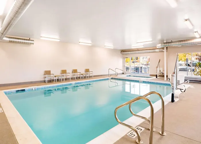 Country & By Radisson, Downtown, Az 5* Flagstaff