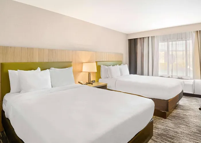 Country & By Radisson, Downtown, Az 5*